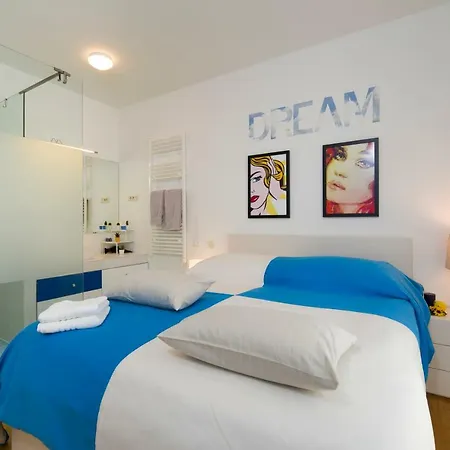 Top Place To In Apartment *